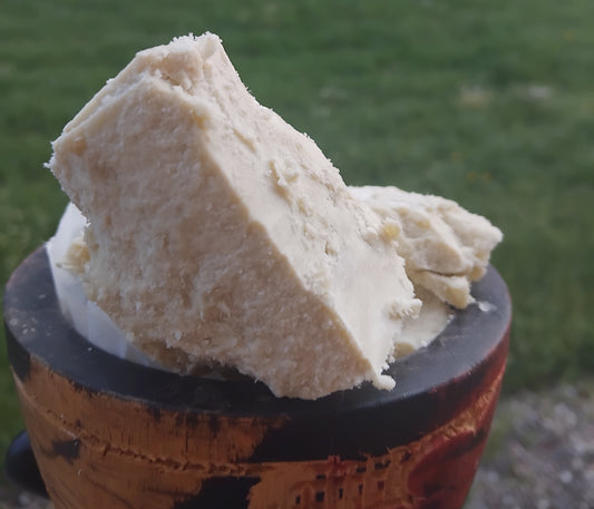 Raw Shea butter, Unrefined Organic 100% pure natural produced in Ghana